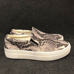 STEVE MADDEN Shoes Women’s Gills Platform Snake Print Slip-On Sneakers Sz 6.5M